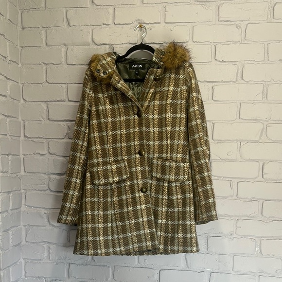 NWOT Apt. 9 Brown and White Pea Coat with Faux Fur Trim size S - Picture 5 of 5